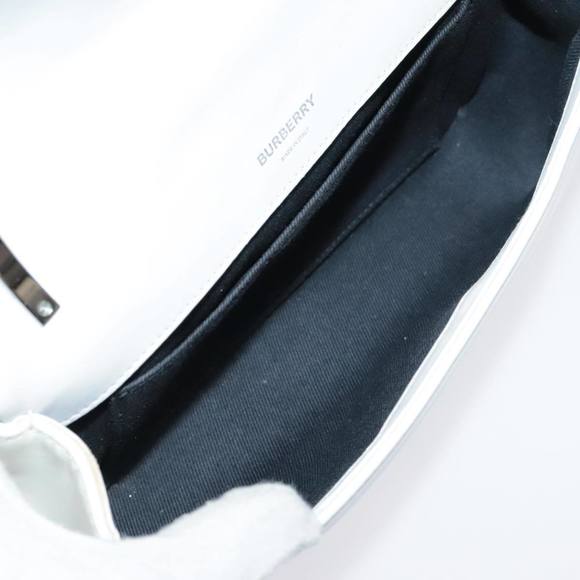 BURBERRY Roller Chain Shoulder Bag Patent leather White Silver Auth bs18894 - Picture 11 of 16